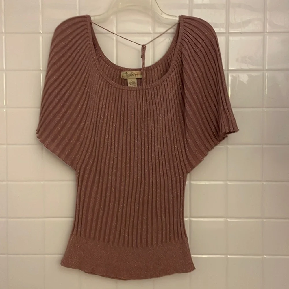 Younique splendid pleated, ribbed and elastic top. Batwing sleeves, size L. - Picture 3 of 16
